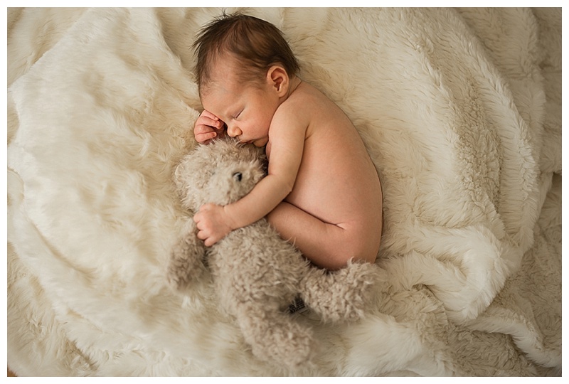 Best Kelowna Newborn Photographer_0013.jpg