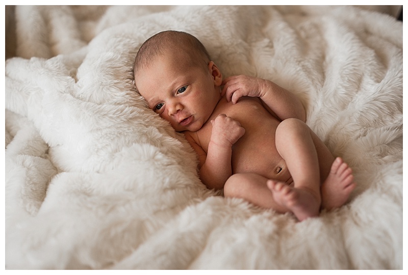 Best Kelowna Newborn Photographer_0042.jpg