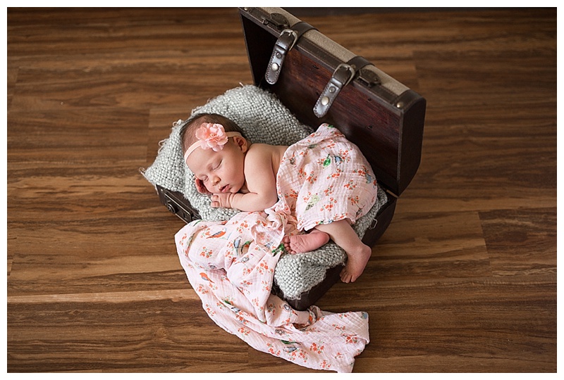 Kelowna-Newborn-Photographer-Barnett-Photography-6.jpg