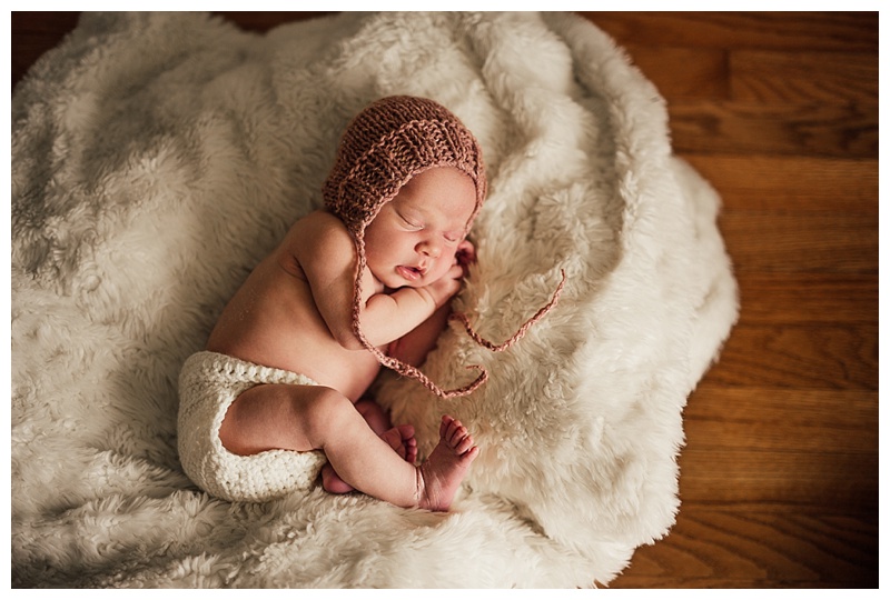 Kelowna Newborn Photographers Barnett Photography In Home Session_0189